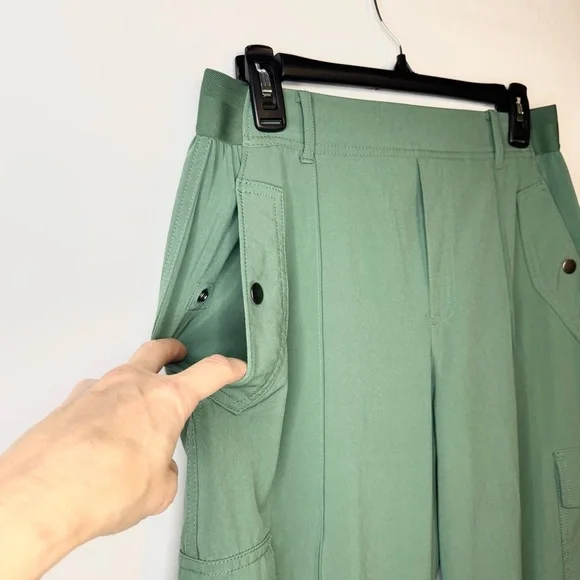 Athleta Venice High Rise Wide Leg Cargo Pants Green Size 8 - Picture 6 of 12
